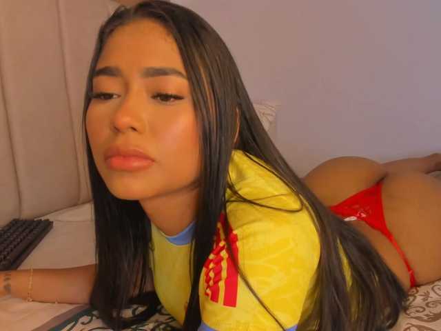 isa-bunny1 live cam on BongaCams
