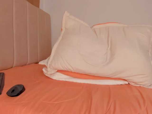 isa-bunny1 live cam on BongaCams