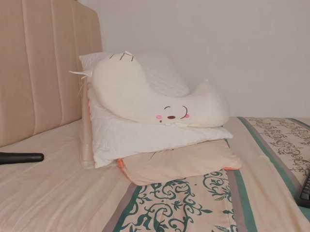 isa-bunny1 live cam on BongaCams