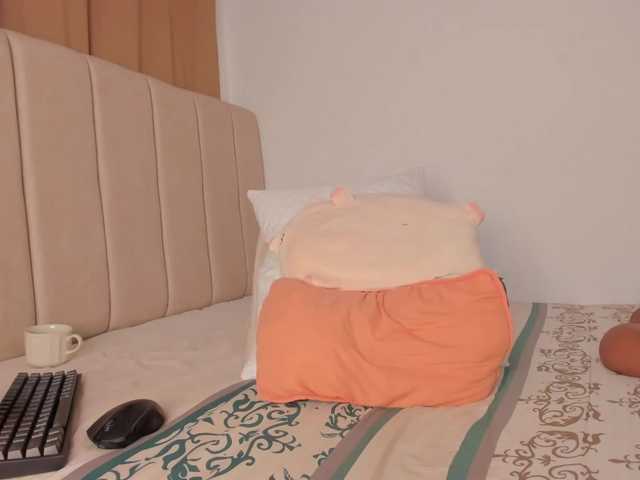 isa-bunny1 live webcam show