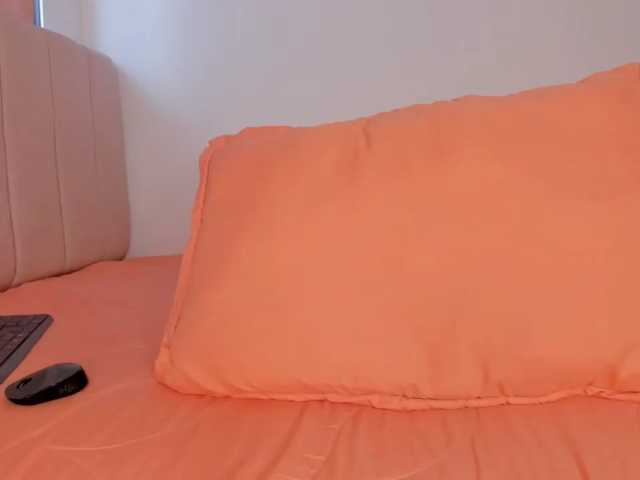 isa-bunny1 live cam on BongaCams