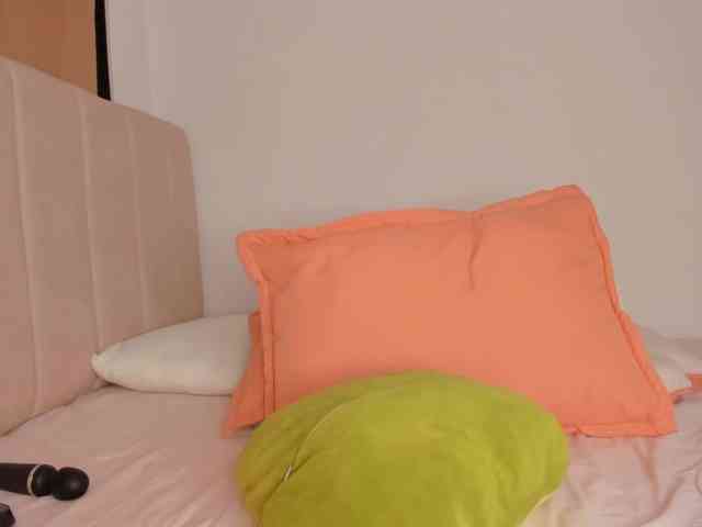 isa-bunny1 webcam
