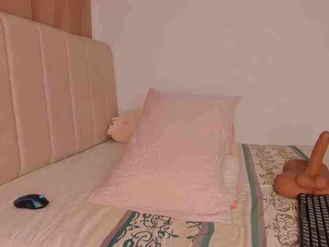 isa-bunny1 webcam