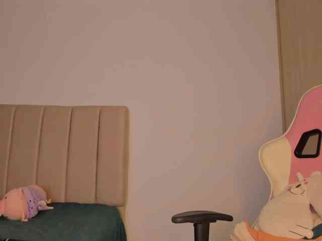 isa-bunny1 Live Webcam on BongaCams