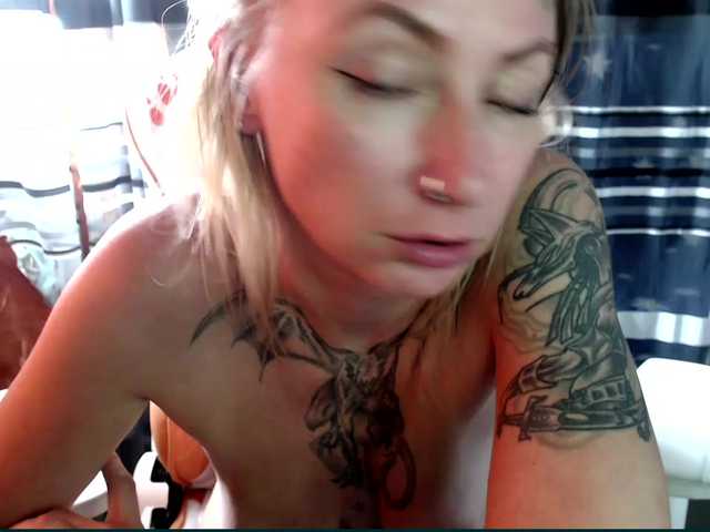 Lollifoxy live webcam show