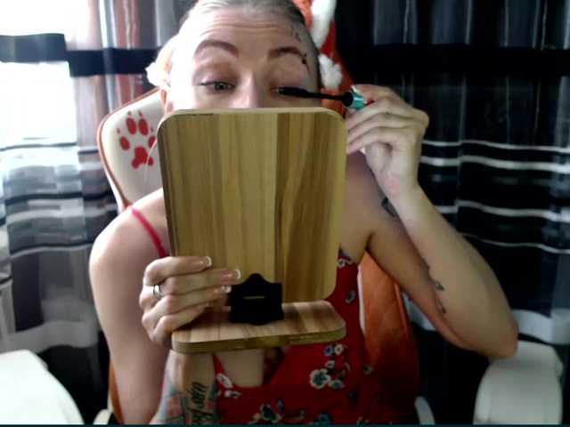 Lollifoxy live cam on BongaCams