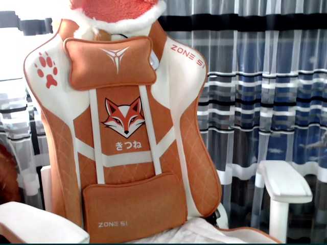 Lollifoxy live cam on BongaCams