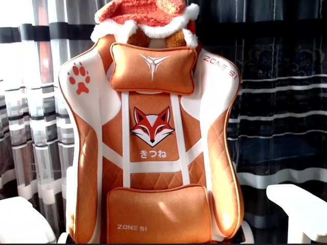 Lollifoxy's BongaCams show and profile