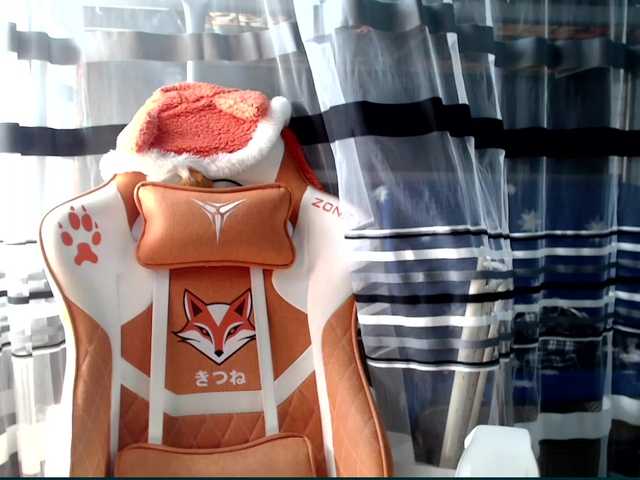 Lollifoxy live cam on BongaCams