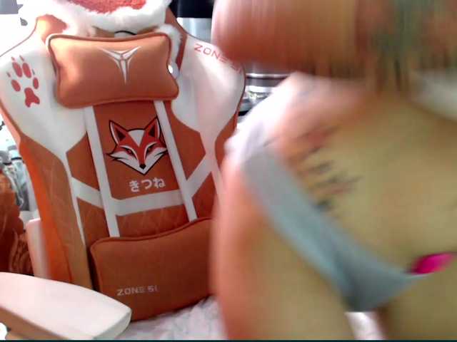 Lollifoxy live cam