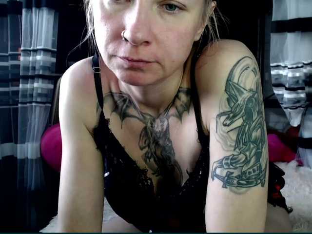Lollifoxy live cam on BongaCams