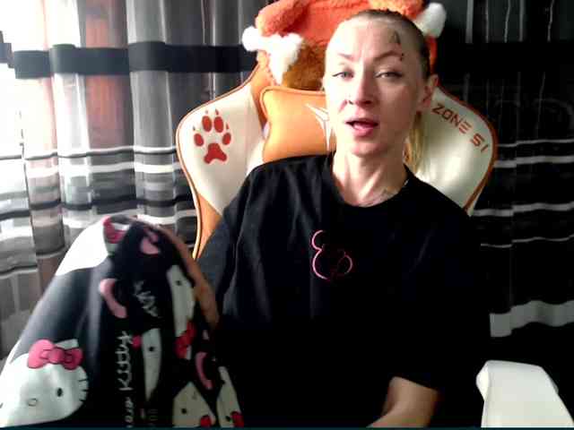 Lollifoxy webcam