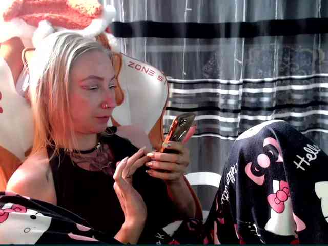 Lollifoxy webcam