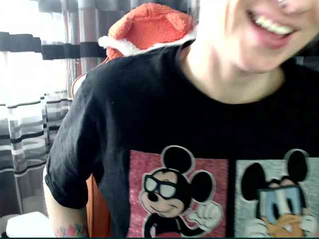 Lollifoxy webcam