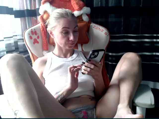Lollifoxy webcam