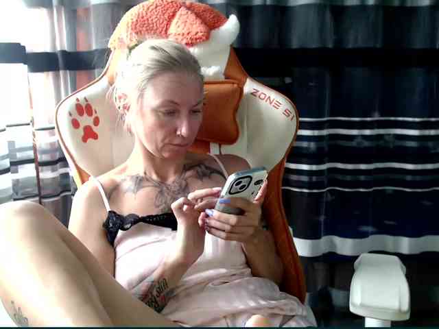 Lollifoxy webcam