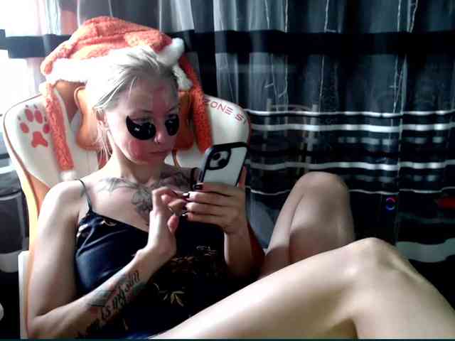 Lollifoxy webcam