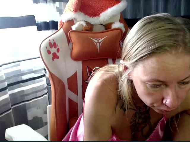 Lollifoxy webcam