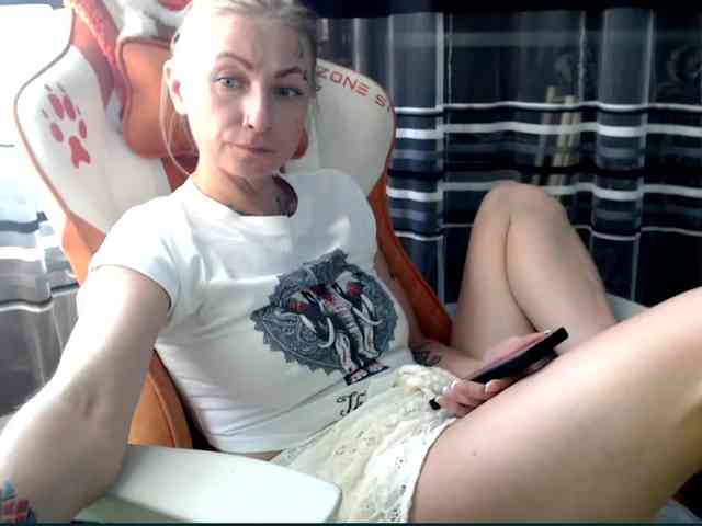 Lollifoxy webcam