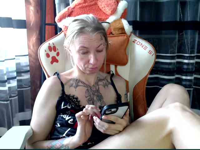 Lollifoxy webcam
