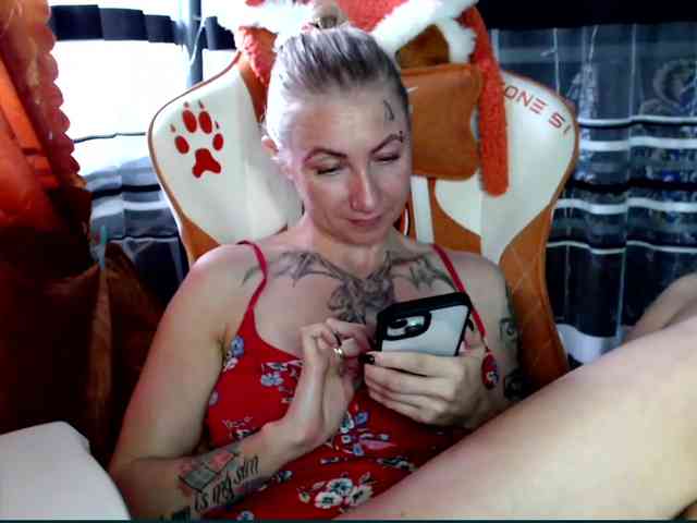 Lollifoxy webcam