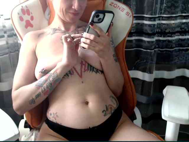 Lollifoxy webcam