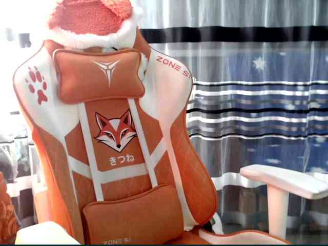 Lollifoxy webcam