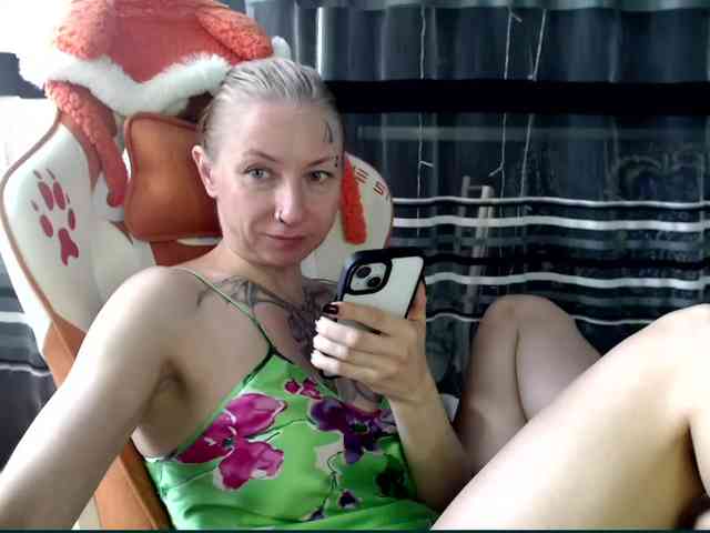 Lollifoxy webcam