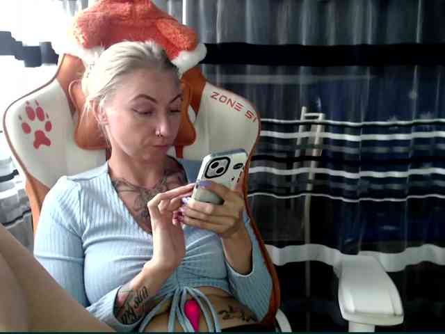 Lollifoxy webcam