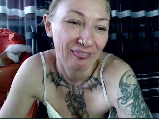 Lollifoxy Live Webcam on BongaCams