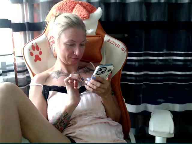 Lollifoxy webcam