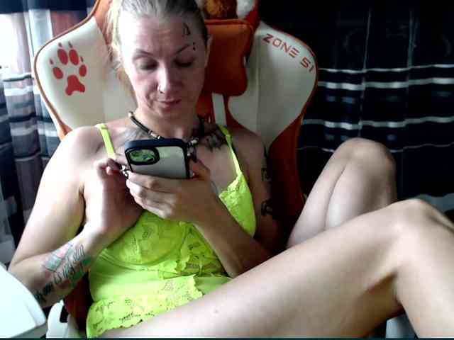 Lollifoxy webcam