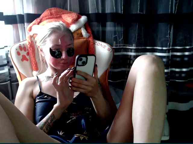 Lollifoxy webcam