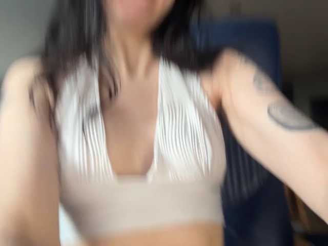 PinkDolly18 live cam on BongaCams