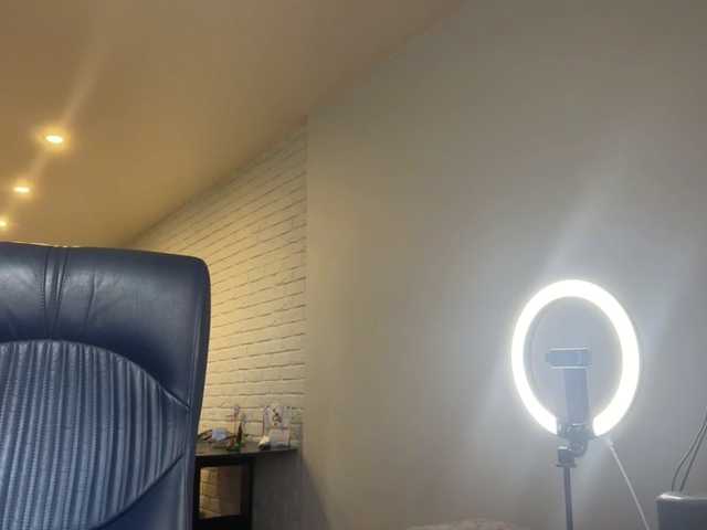 PinkDolly18 live cam