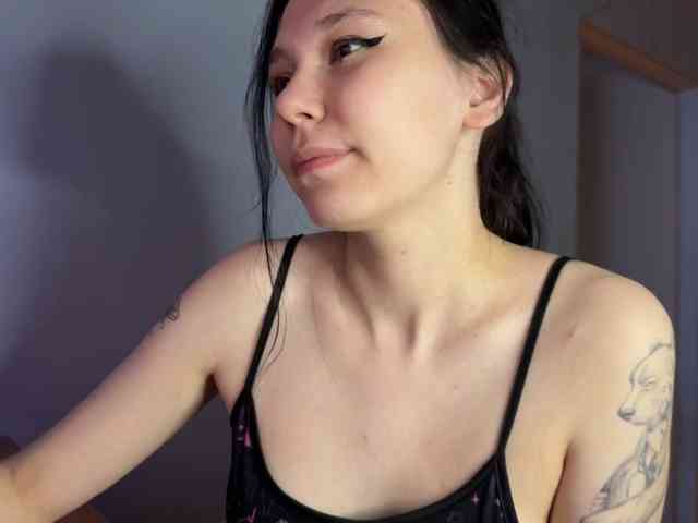 PinkDolly18 Live Webcam on BongaCams