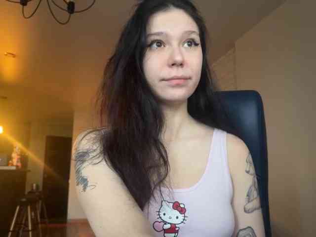 PinkDolly18 webcam
