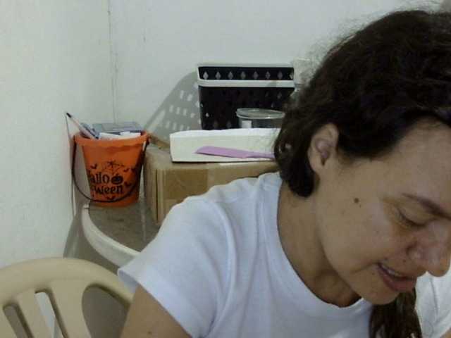 ElizabethMart live cam on BongaCams