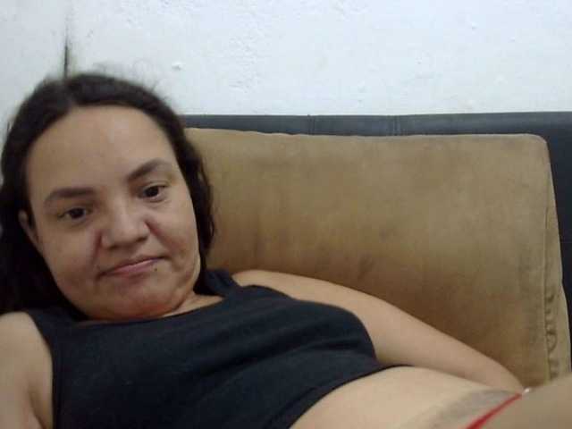 ElizabethMart live cam on BongaCams