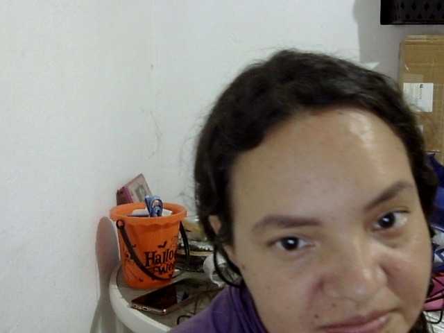 ElizabethMart live cam on BongaCams