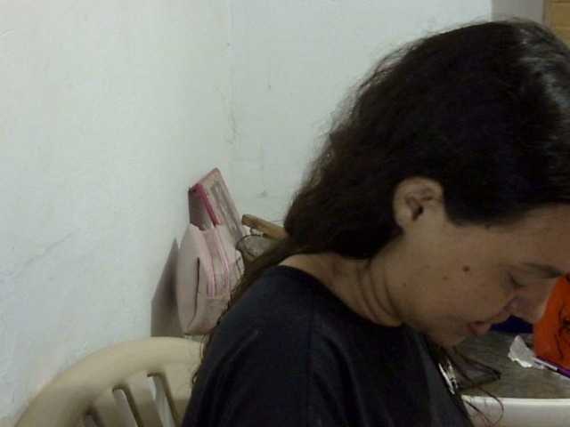 ElizabethMart live cam on BongaCams