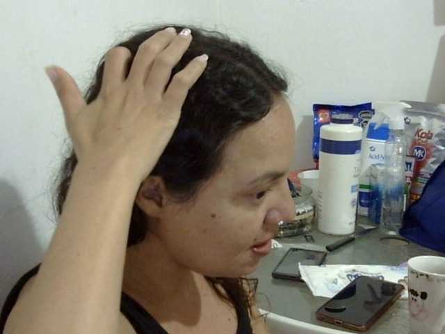 ElizabethMart live cam on BongaCams