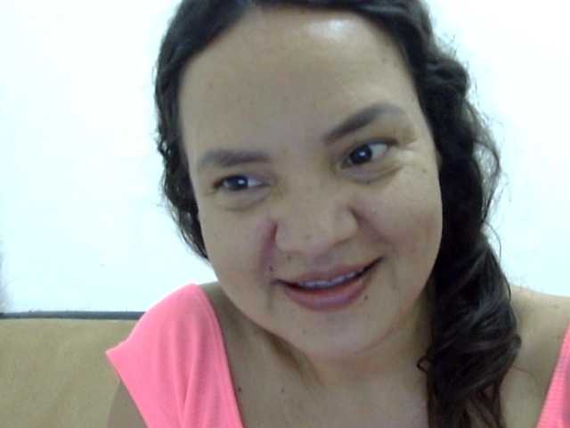 ElizabethMart live cam on BongaCams