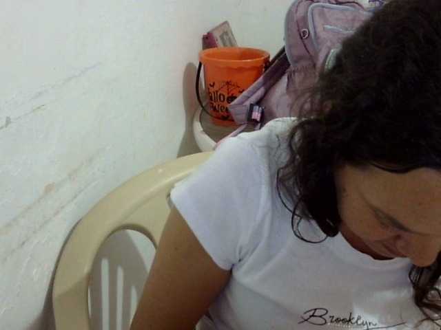 ElizabethMart webcam