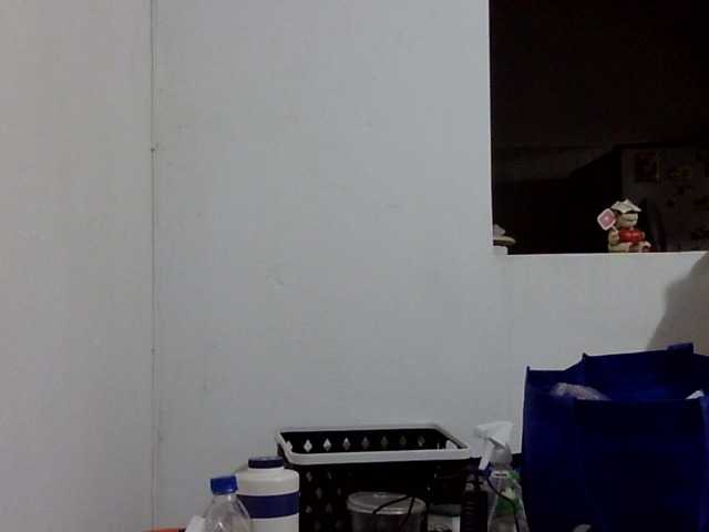 ElizabethMart live cam on BongaCams