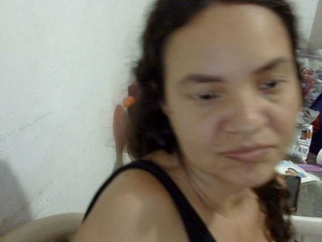 ElizabethMart live cam on BongaCams