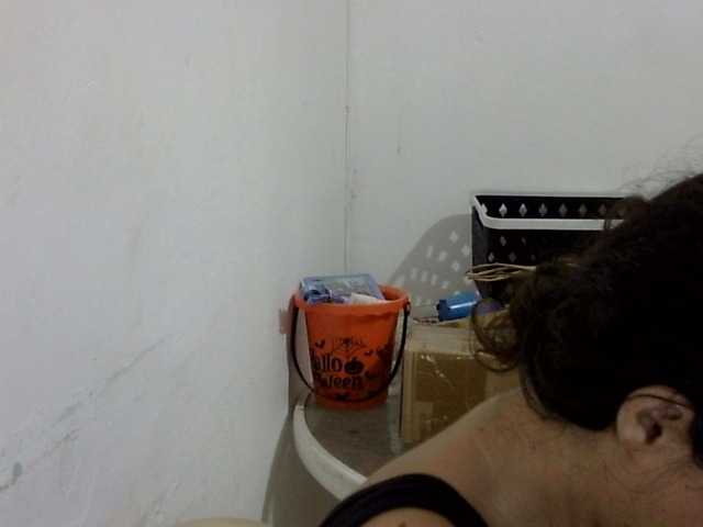 ElizabethMart live cam on BongaCams