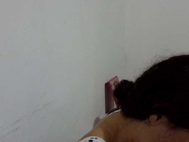 le modèle ElizabethMart est en webcam porno dans un show sur le site bongacams, il possède les tags suivants: Latino/Hispanic,Brunette,Shaved