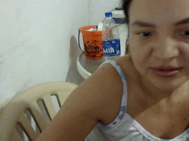 ElizabethMart, 33 y/o - Live Cam on BongaCams