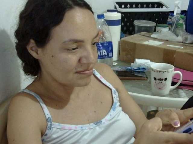 ElizabethMart live cam on BongaCams